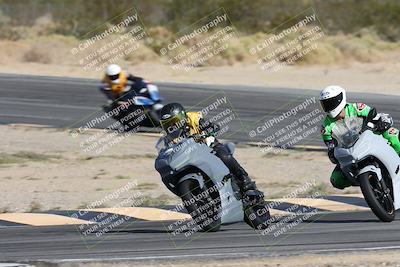 media/Nov-16-2025-Race Pace (Sun) [[8c5fa54630]]/Non Verified Riders (1st 20 Minutes)/2-Turn 10 (1010am)/